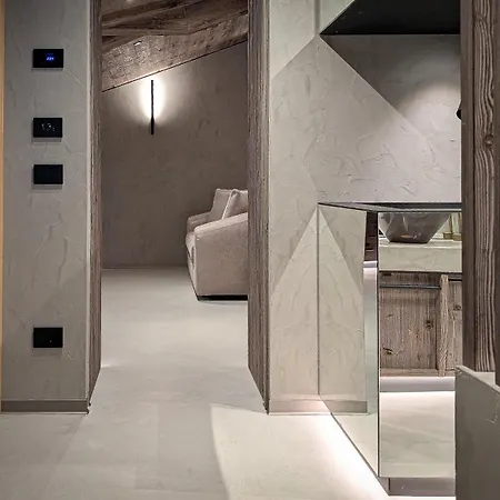Mohe Boutique Hotel 4*