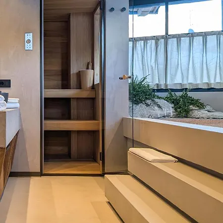 Mohe Boutique Hotel 4*