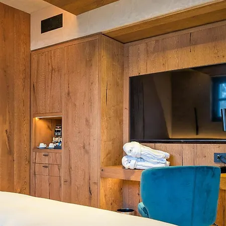Mohe Boutique 4*